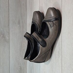 Aetrex Women Brianna Leather Clogs Mary Jane shoes sz 9